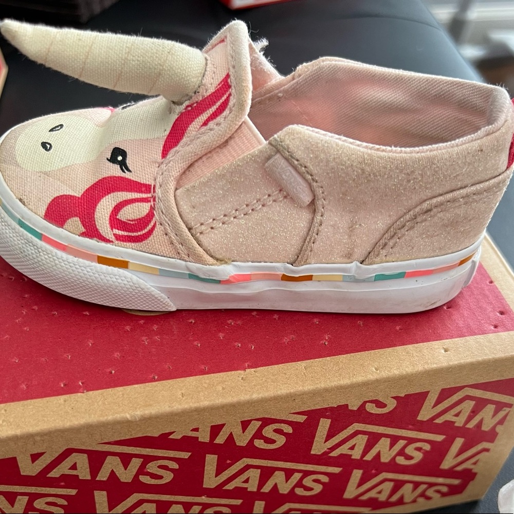 Pink and glitter Unicorn toddler girl Vans size 5.5